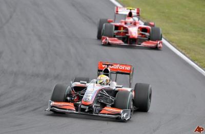 LEWIS HAMILTON Y KIMI RAIKONEN